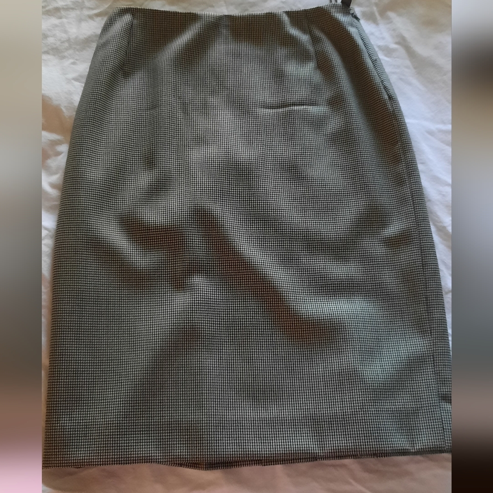 Vintage Oscar de la Renta pencil skirt